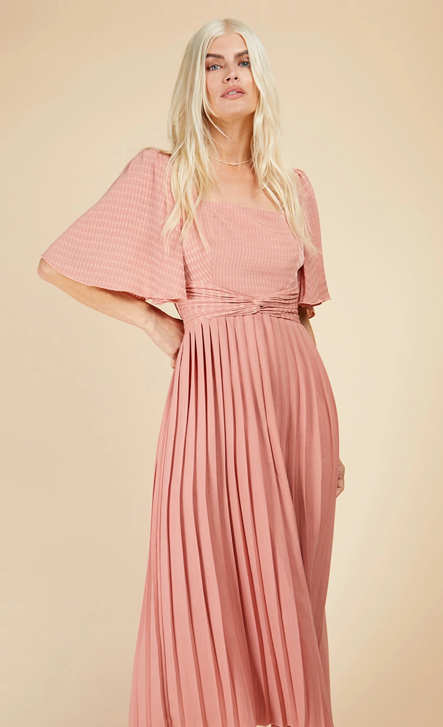Little Mistress Coral Pink Check And Pleated Hem Midaxi Dress 2 Little Mistress Coral Pink Check And Pleated Hem Midaxi Dress - Image 2