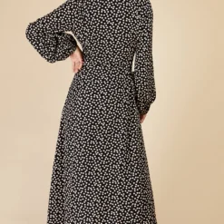 Little Mistress Mono Spot Lace Up Maxi Shirt Dress By Vogue Williams 9 Little Mistress Mono Spot Lace Up Maxi Shirt Dress By Vogue Williams -Starlit Dress Sales D33629D3C 4