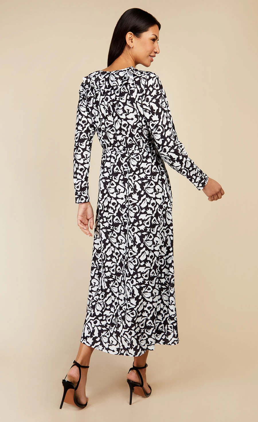 Little Mistress Monochrome Printed Midaxi Dress 4 Little Mistress Monochrome Printed Midaxi Dress - Image 4